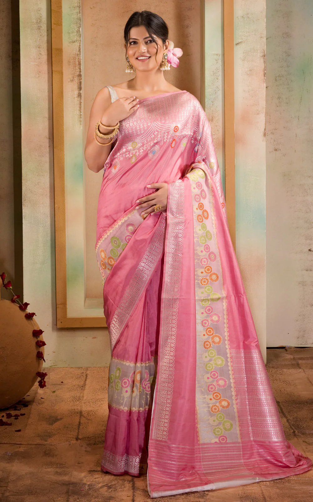Baby Pink Banarasi Silk Saree With Floral Weaves - Image 4