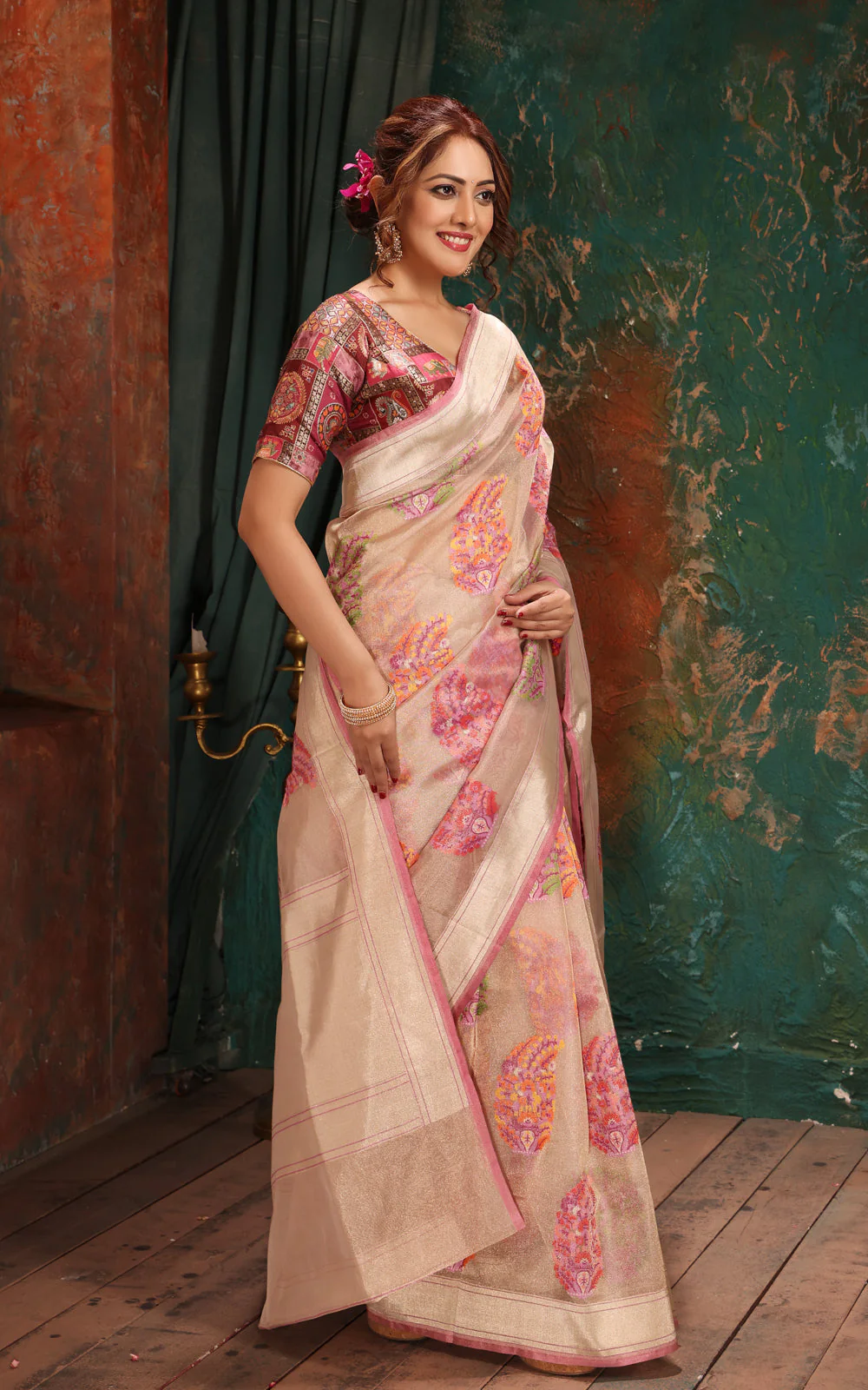 Silver & Pink Banarasi Tissue Kora Saree With Jamdani Weaves - Image 5