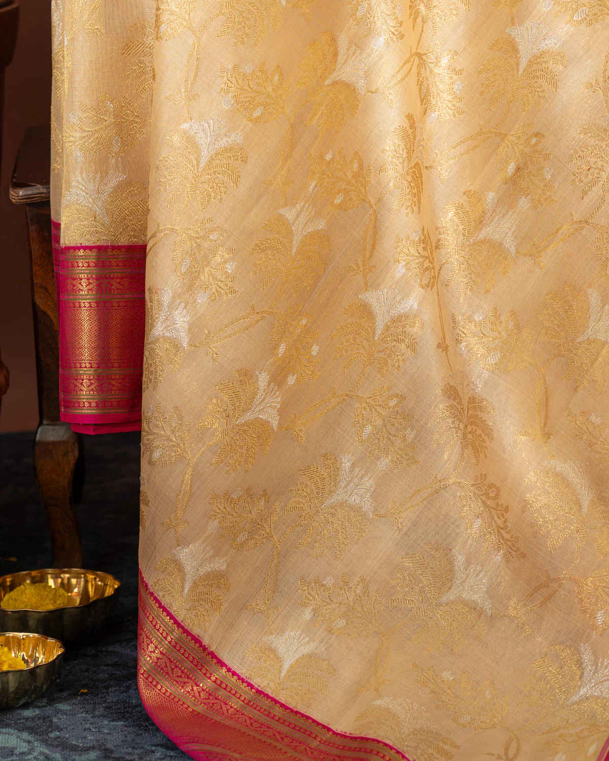 Beige Kanchipuram Kora With Rich Contrast Pink Pallu And Blouse - Image 6