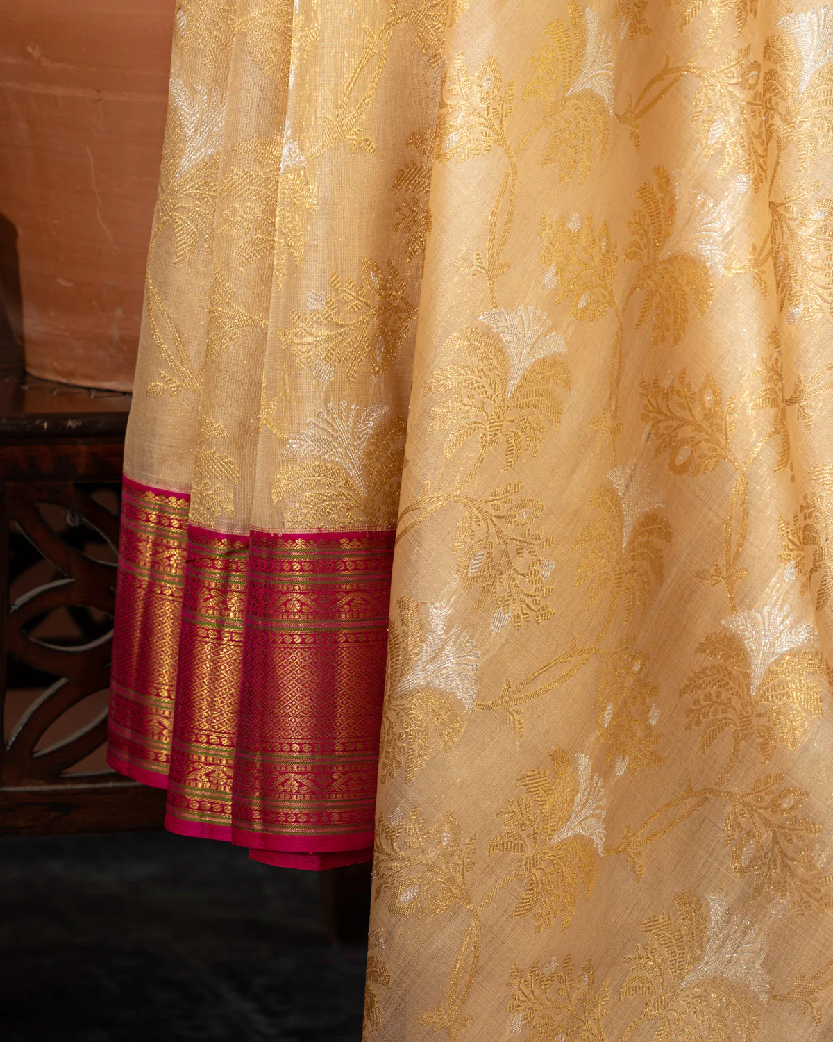 Beige Kanchipuram Kora With Rich Contrast Pink Pallu And Blouse - Image 7