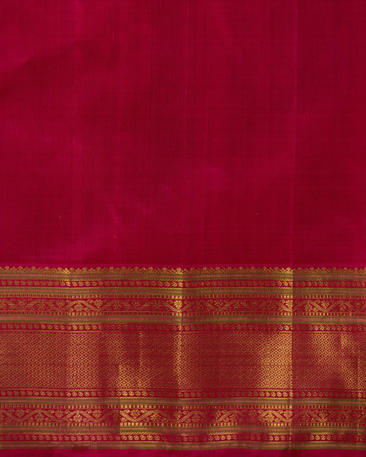 Beige Kanchipuram Kora With Rich Contrast Pink Pallu And Blouse - Image 9