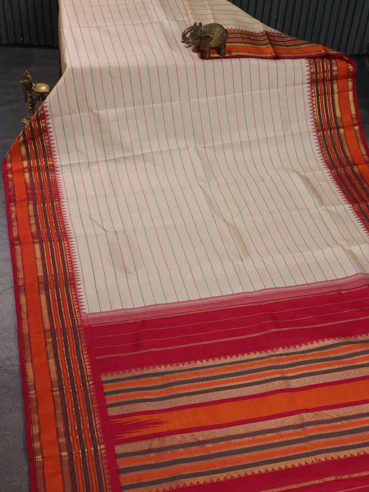 Beige-Maroon Pure Kanchipuram Silk Saree - Image 2