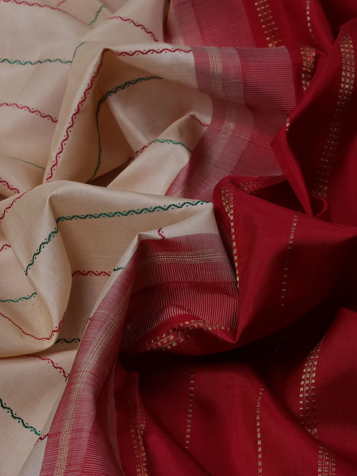 Beige-Maroon Pure Kanchipuram Silk Saree - Image 3