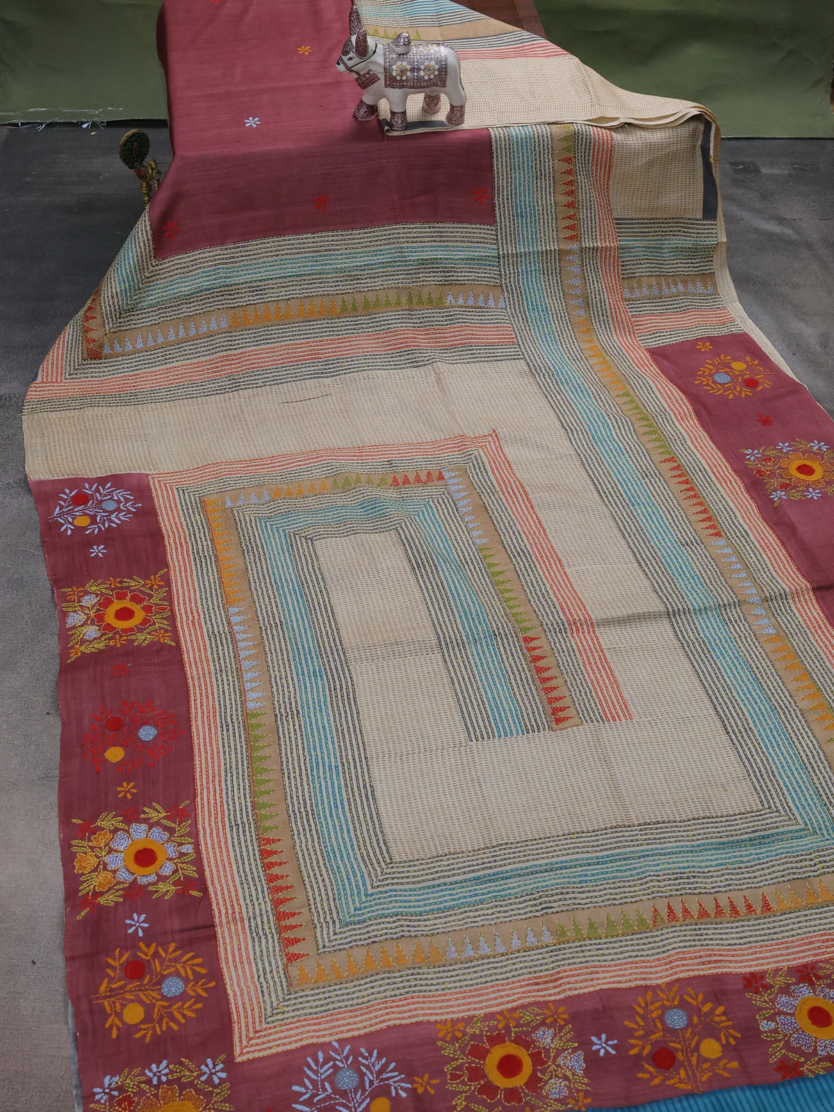 Beige-Maroon Shade Tussar Silk Saree - Image 2