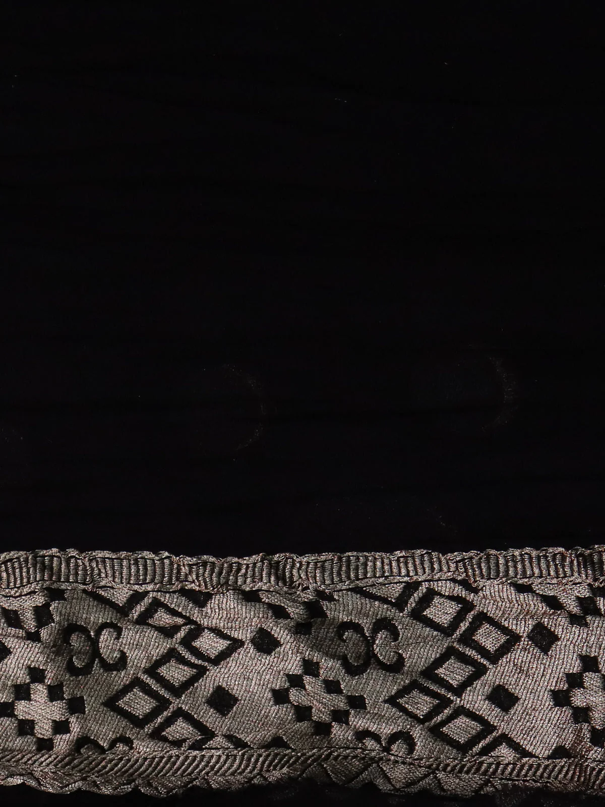 Black Banarasi Georgette Saree - Image 4