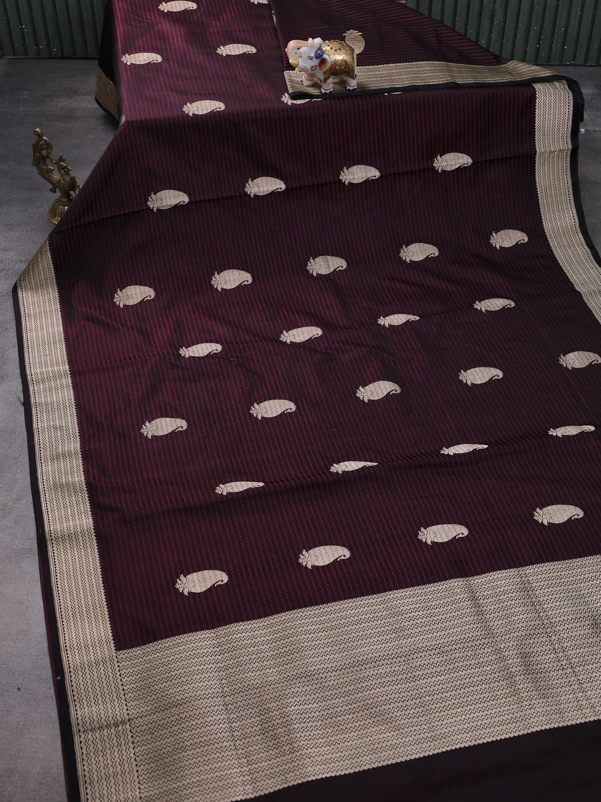 Black Banarasi Tanshoi Silk Saree - Image 2
