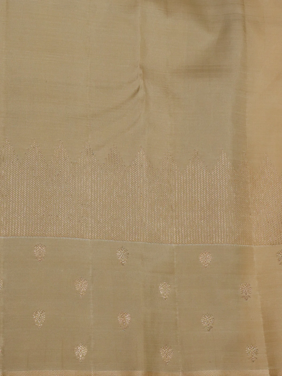 Black Kanchipuram Silk Saree - Image 4