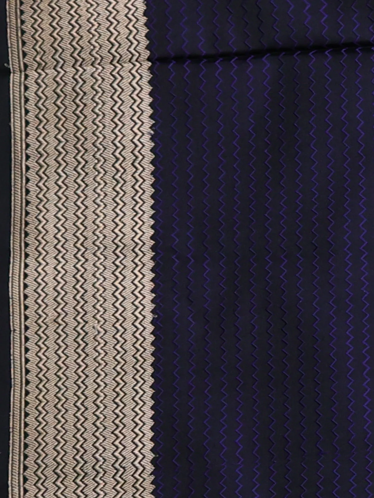 Black-Navy Blue Banarasi Tanshoi Silk Saree - Image 3