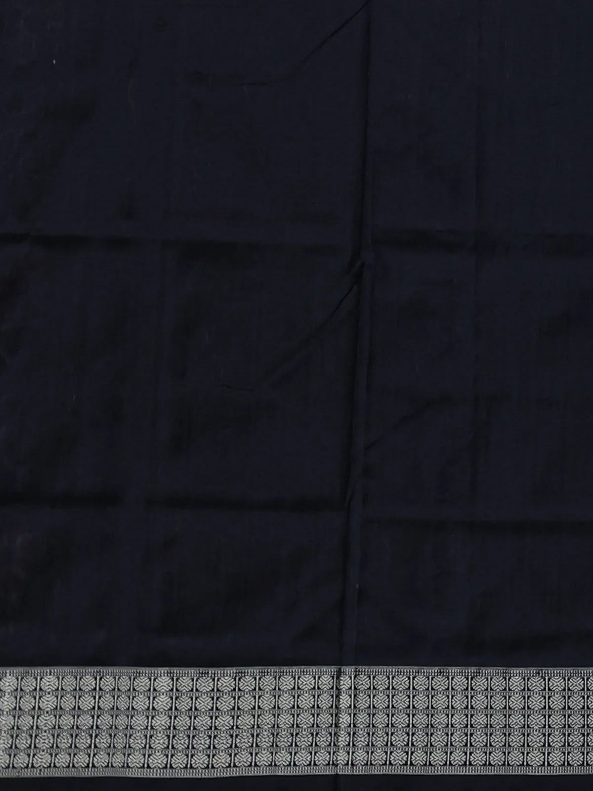 Black Pochampally Silk Saree - Image 3
