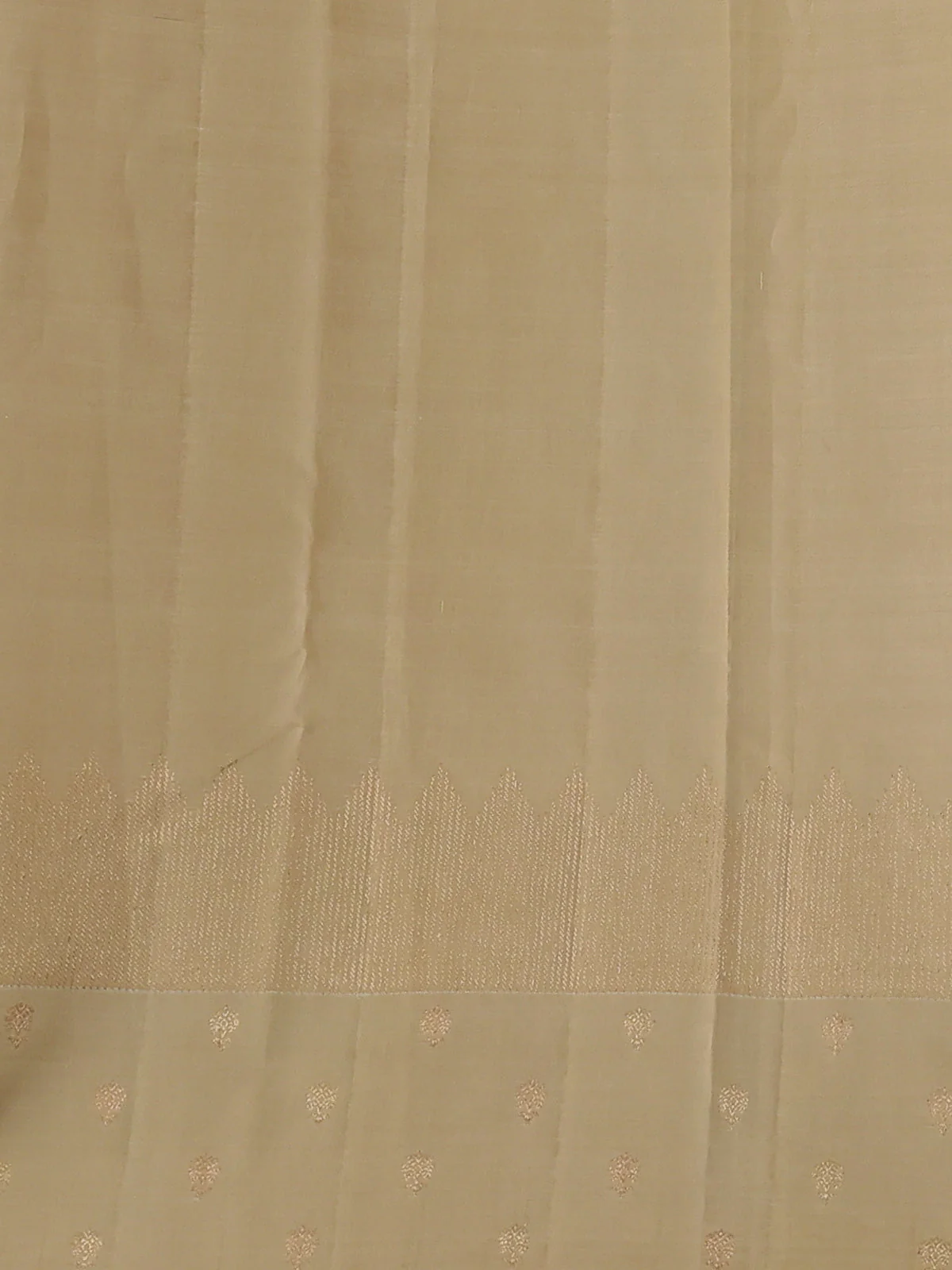 Black - Sandal Kanchipuram Silk Saree - Image 4