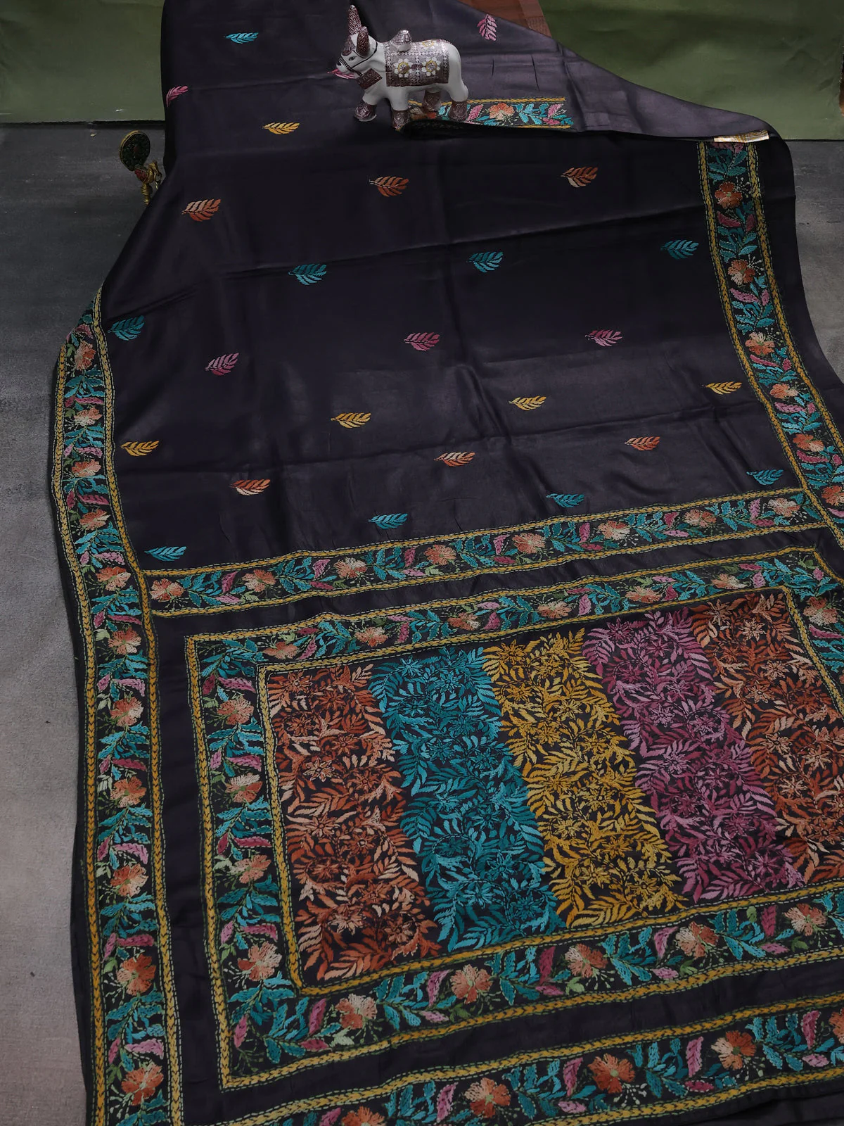 Black Tussar Silk Saree - Image 2
