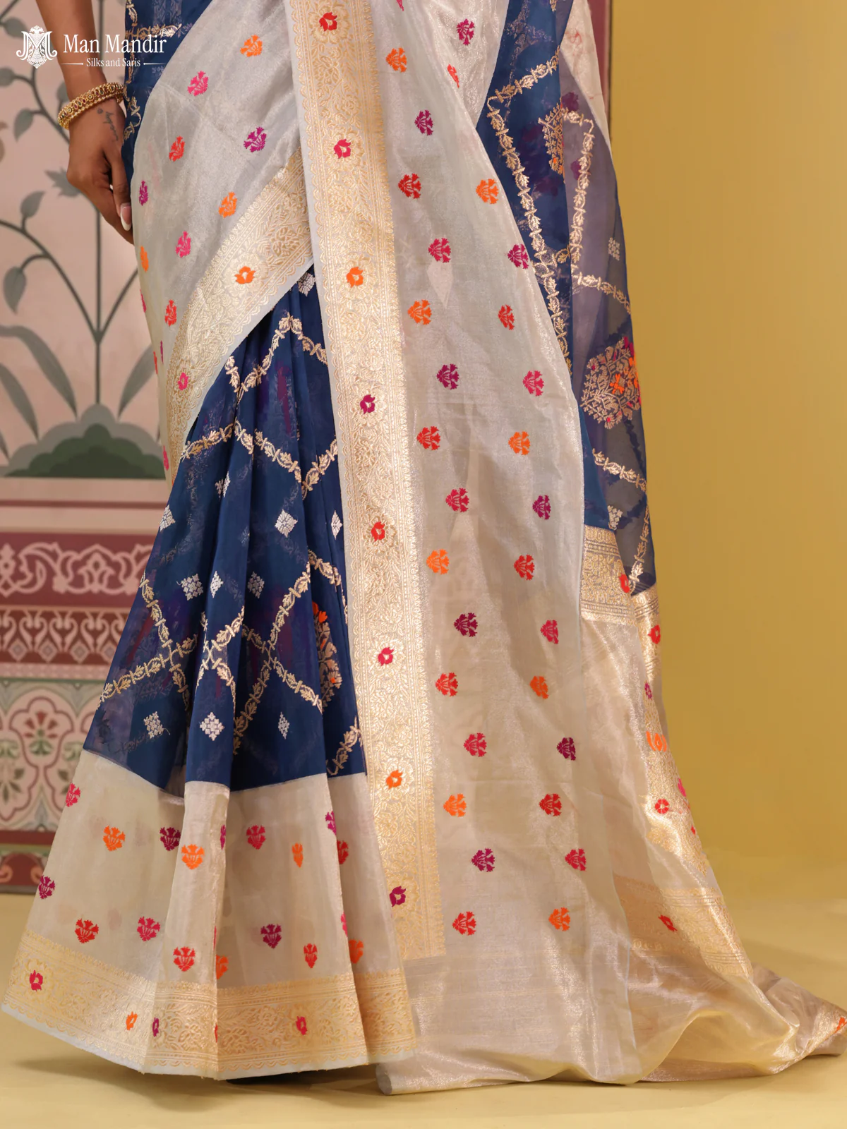 Blue-Grey Banarasi Kora Saree With Allover Zari Weaves & Tissue Border - Image 5
