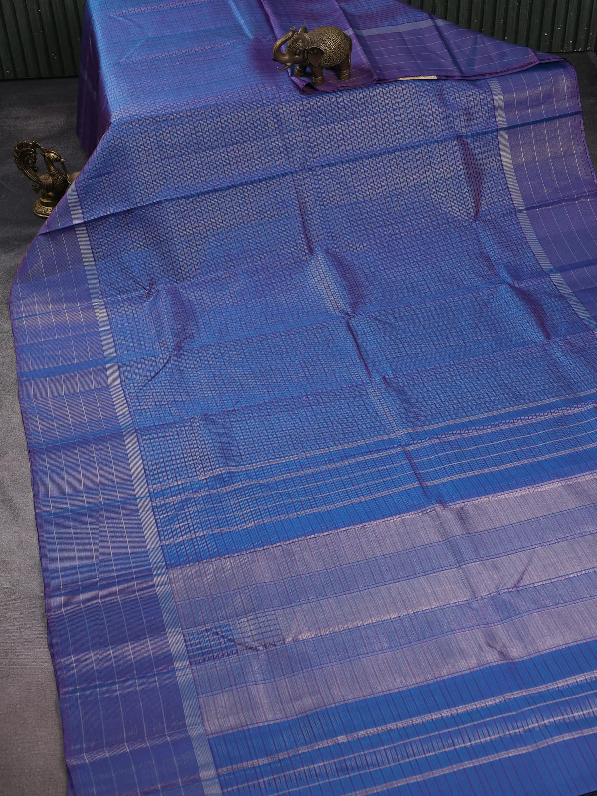 Bluish Purple Kanchipuram Silk Saree - Image 2