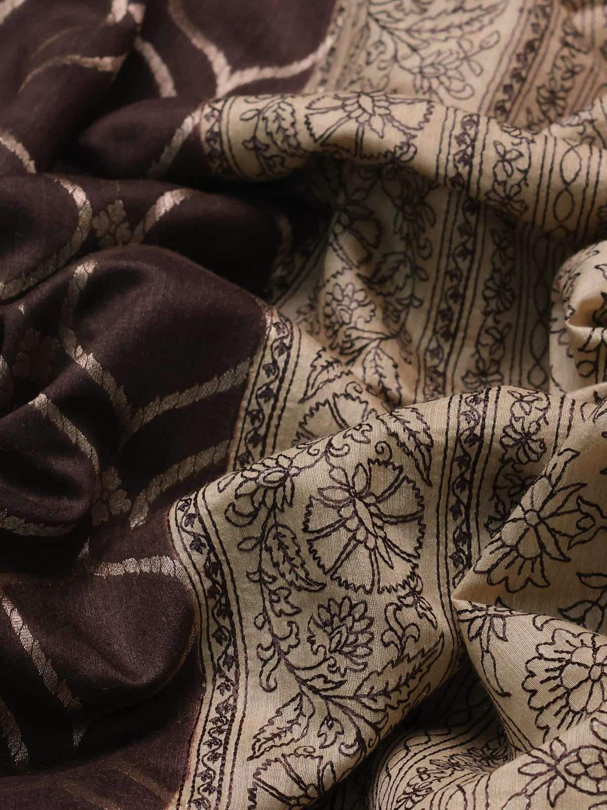 Brown-Beige Chiniya Silk Saree With Zari Weaves & Embroided Border - Image 3
