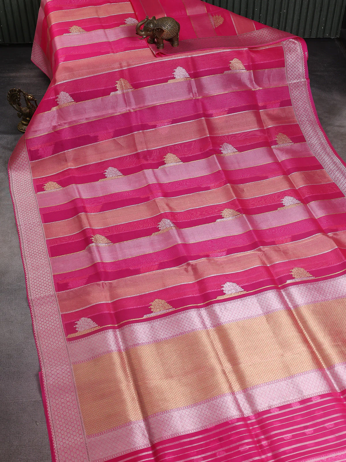 Candy Pink Banarasi Kora Saree - Image 2