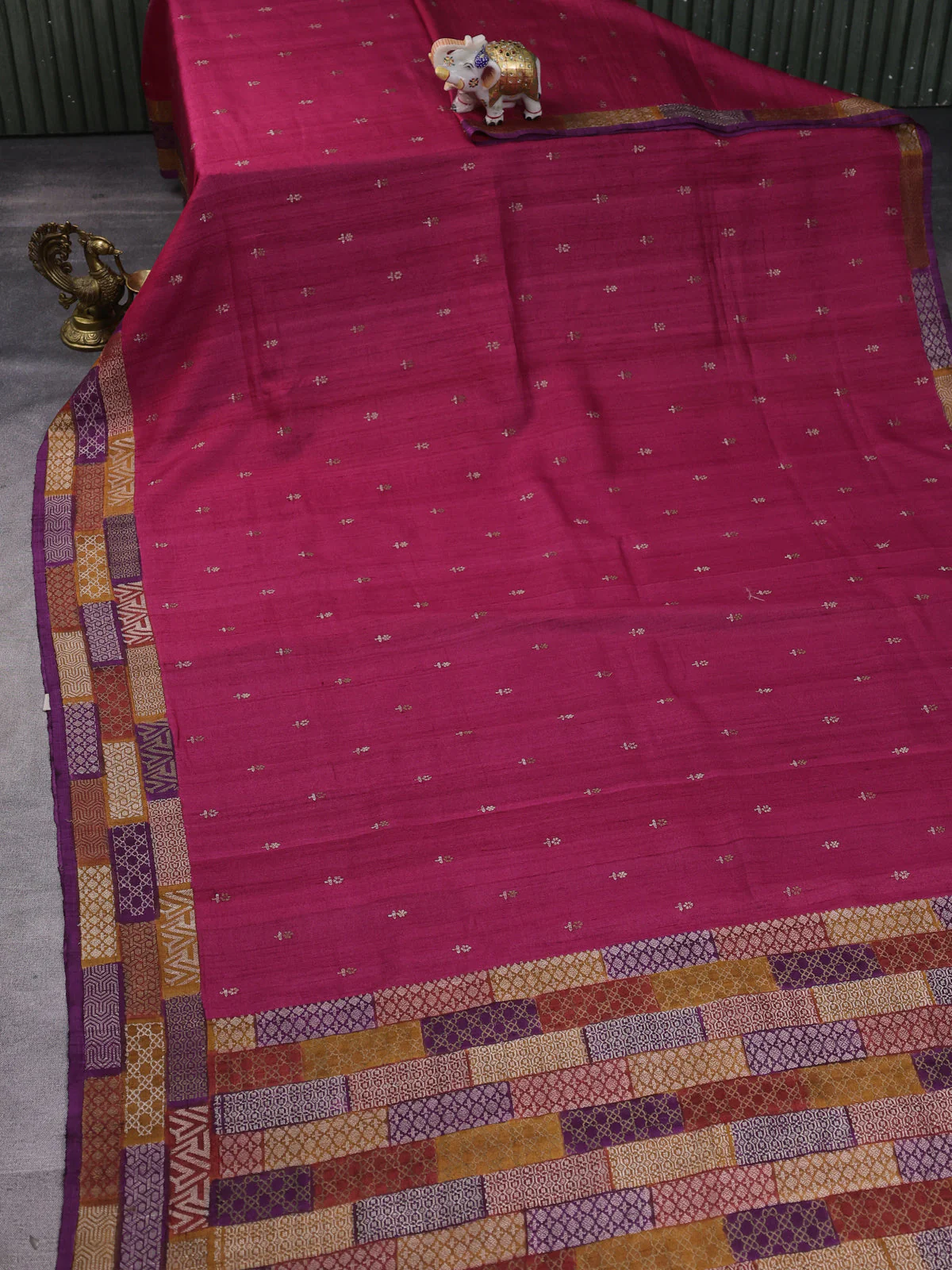 Coral Pink Banarasi Khaddi Tussar Saree - Image 2