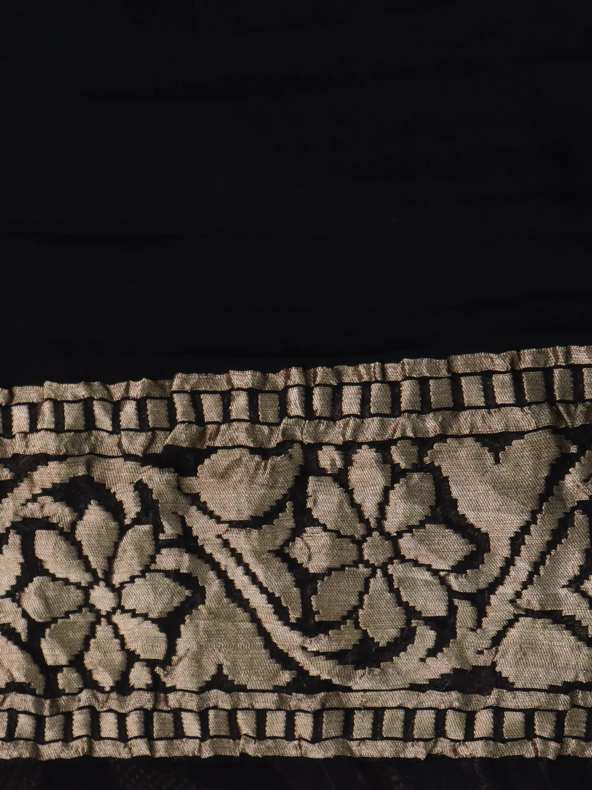 Cream-Black Banarasi Georgette Saree - Image 4