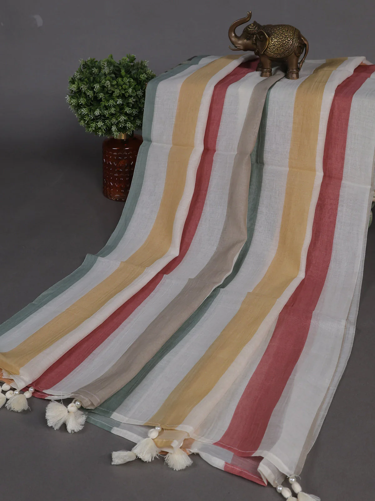 Cream Mul Chanderi Unstitched Suit - Image 3