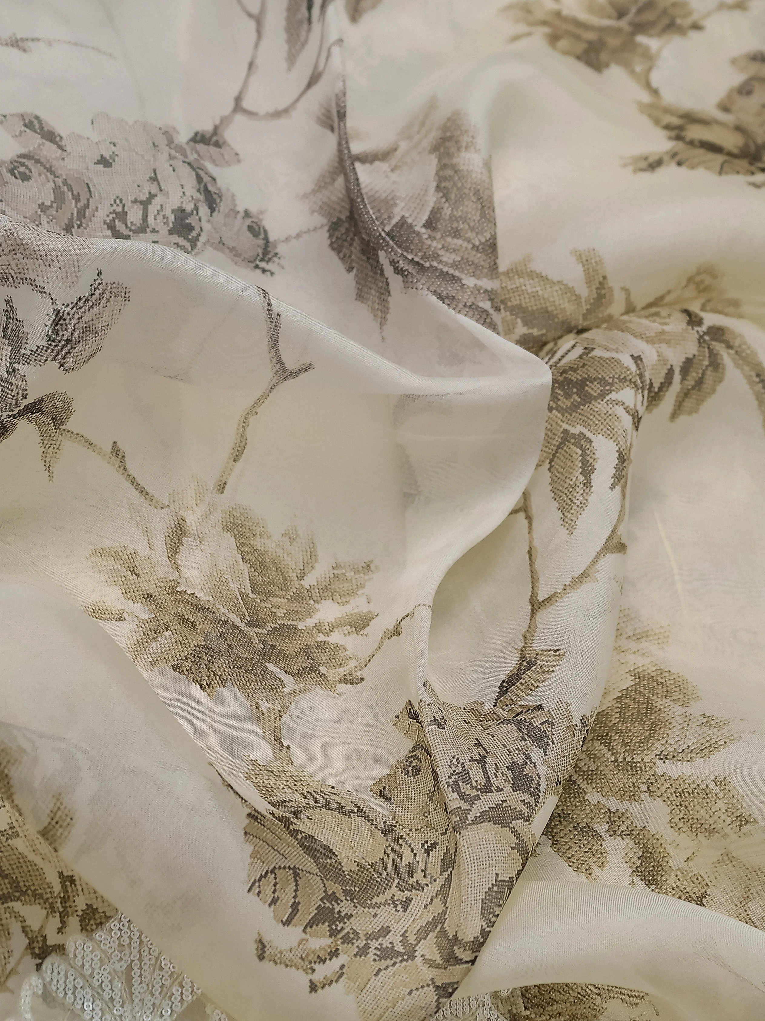 Cream Organza Silk Saree - Image 3
