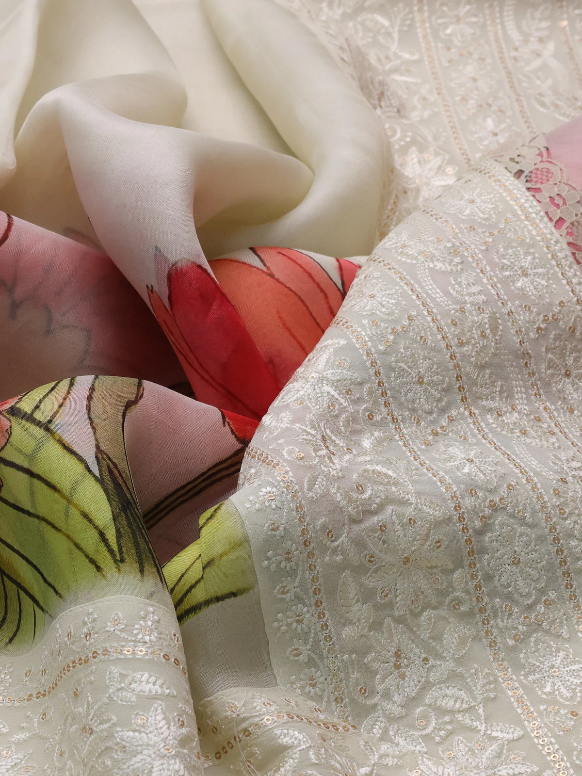 Cream Organza Silk Saree With Digital Prints & Embroidery Sequin Work Border - Image 3