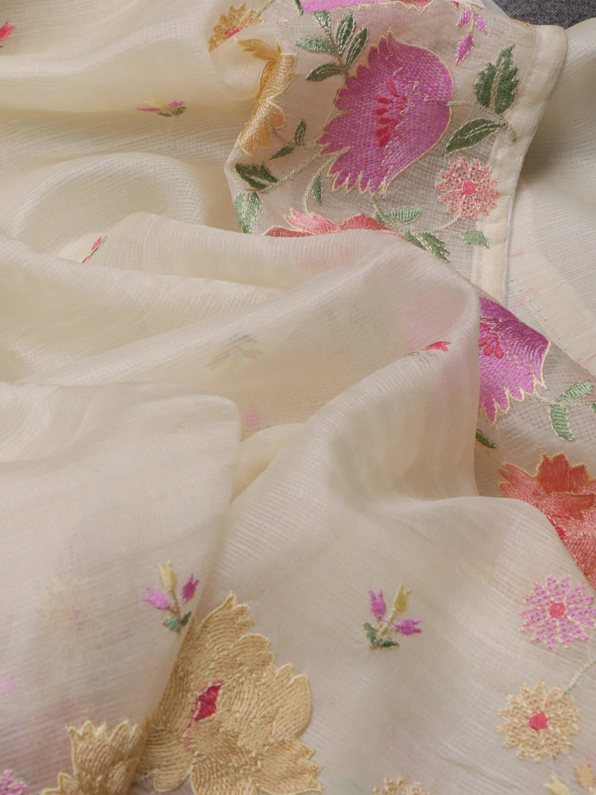 Cream Silk Kota Saree - Image 3
