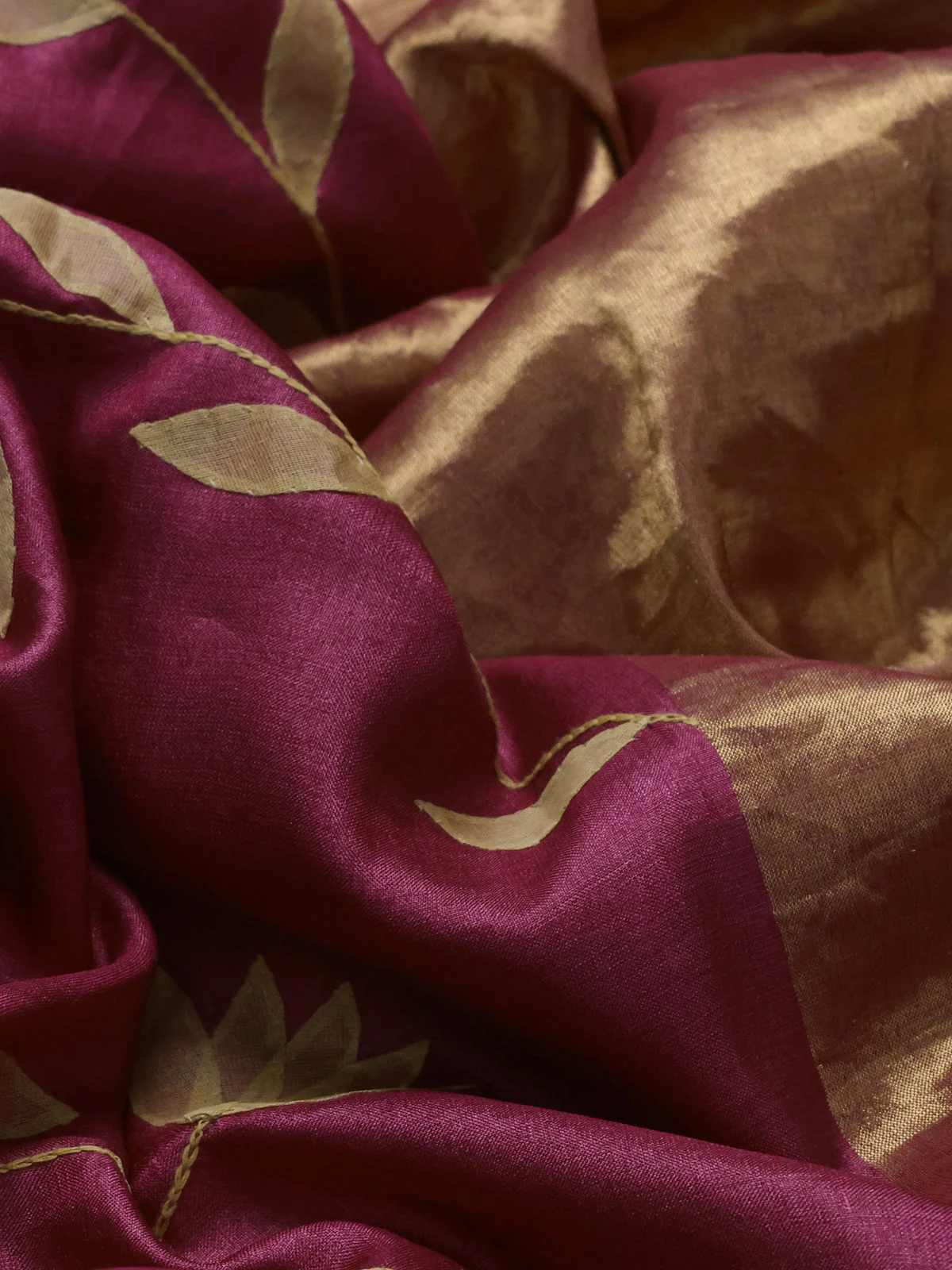 Dark Pink Tussar Silk Saree - Image 3