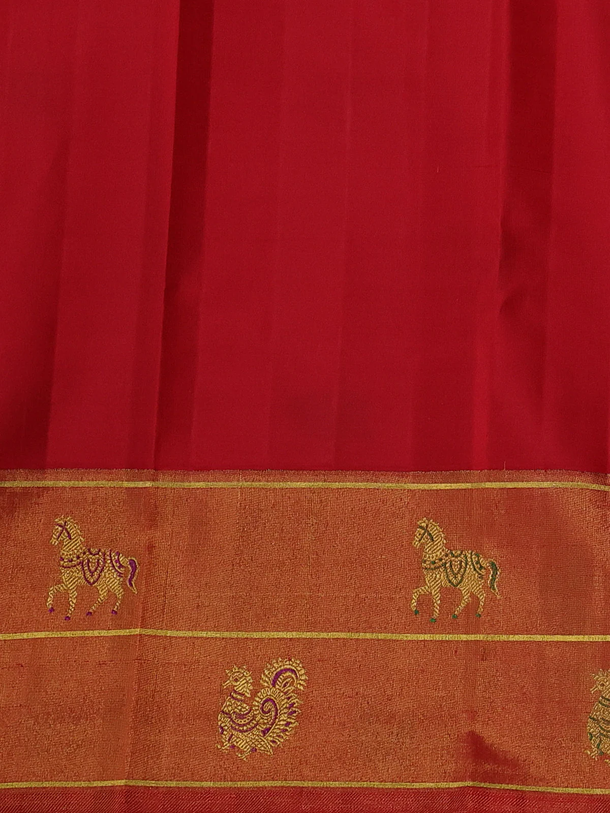 Deep Wine & Red Kanchipuram Silk Saree Witth Golden Zari Buttas And Rich Border - Image 4