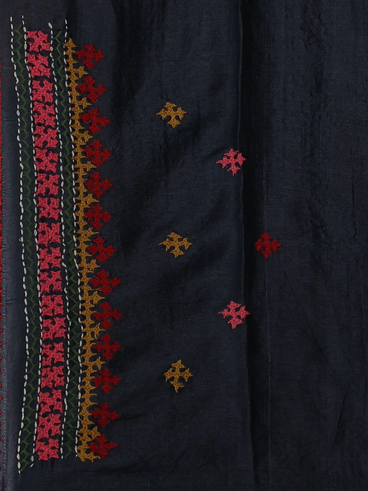 Elephant Grey & Red Pure Tussar Silk Saree With Allover Kutch Embroidery - Image 4