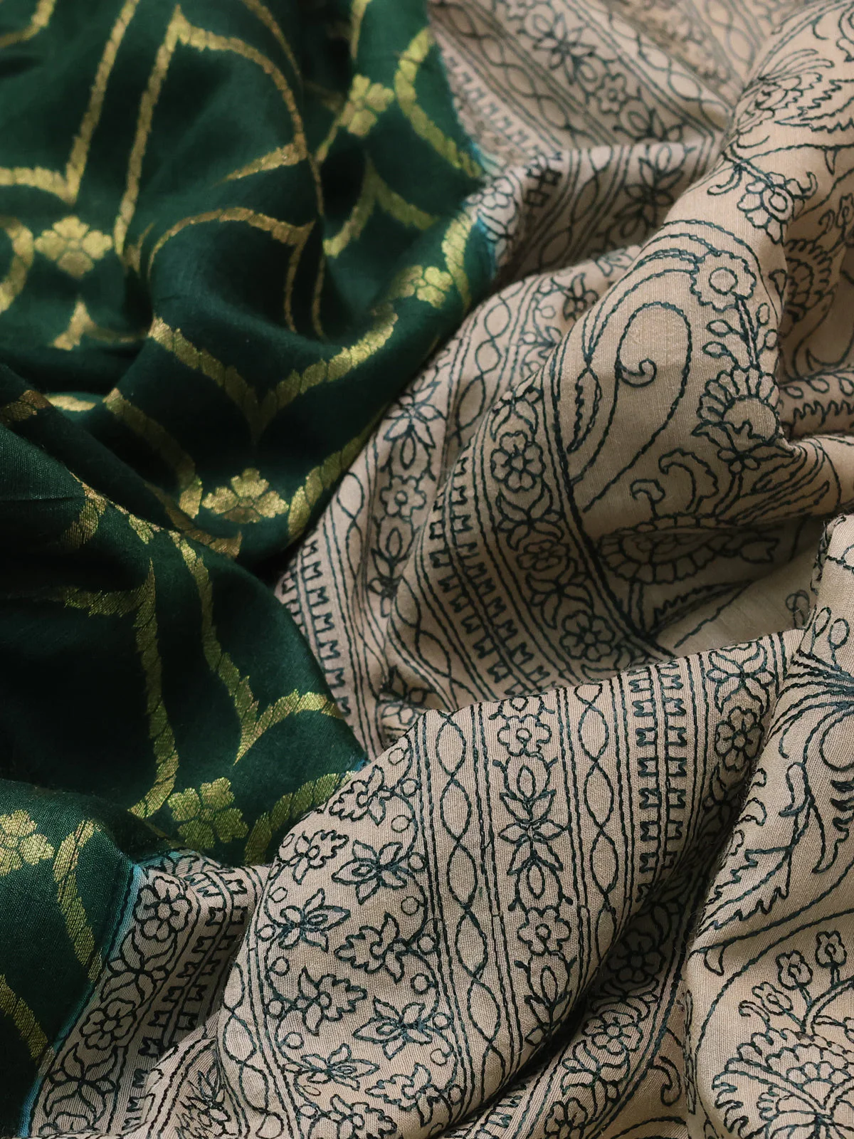 Green-Beige Chiniya Silk Saree With Zari Weaves & Embroided Border - Image 3