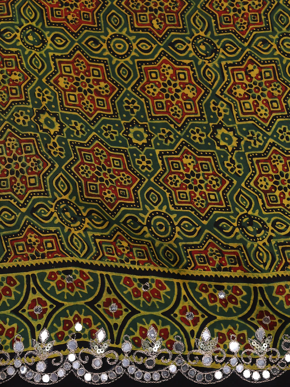 Green Modal Silk Saree - Image 5