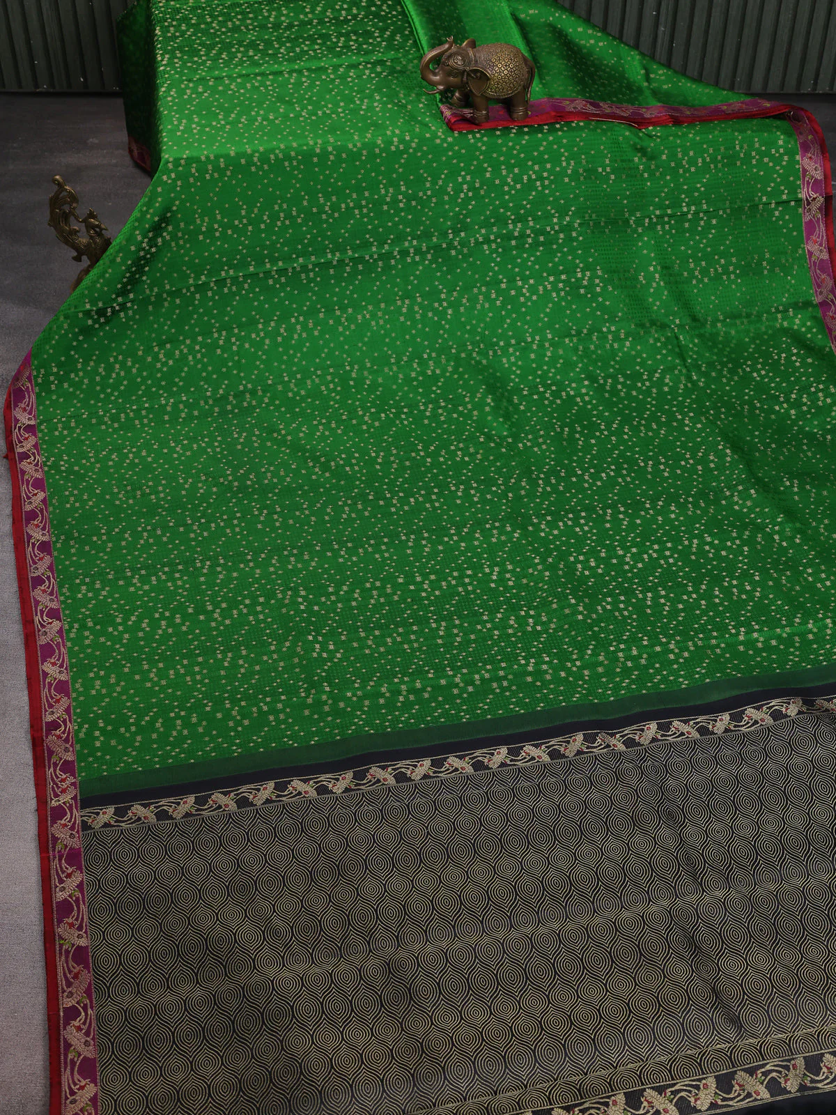 Green-Maroon Pure Kanchipuram Silk Saree - Image 2