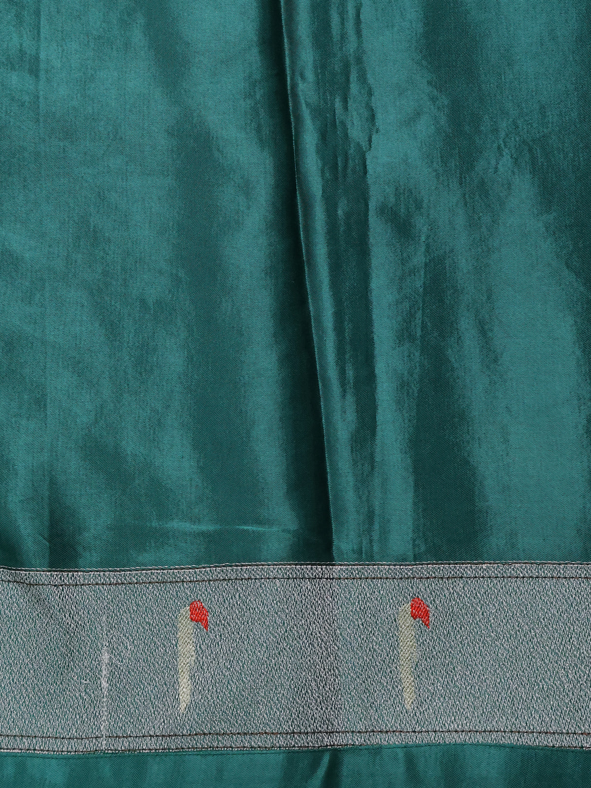 Green Organza Silk Saree With Floral Embroidey & Rich Muniya Style Border - Image 4