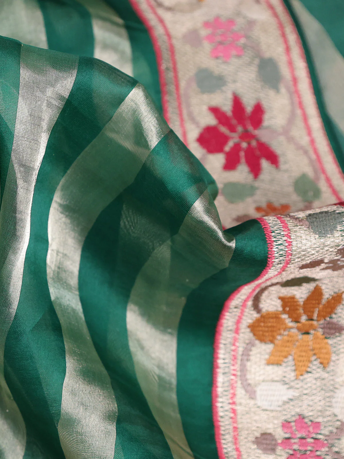Green Pure Organza Silk Saree With Stripes And Border Embroidery - Image 3