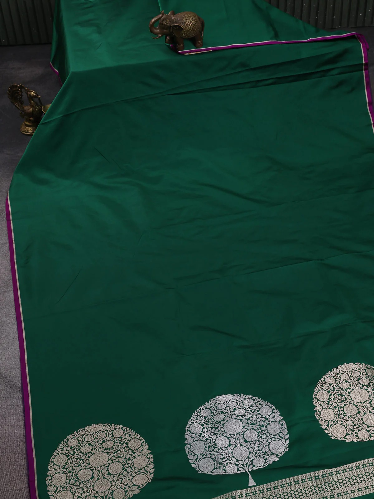 Green - Purple Banarasi Mushru Silk Saree - Image 2