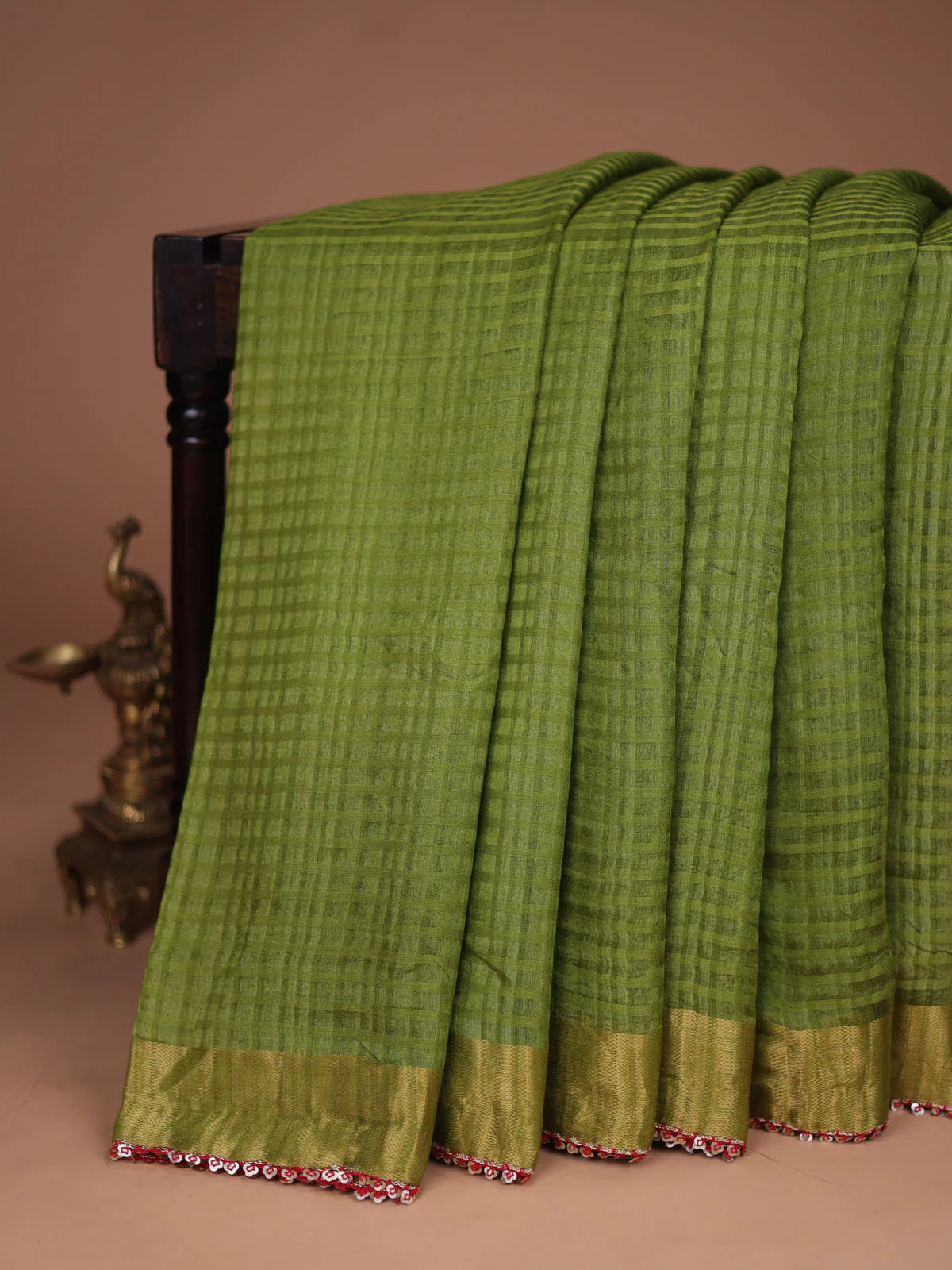 Green-Red Tussar Silk Saree With Embroidered Readymade Blouse - Image 2