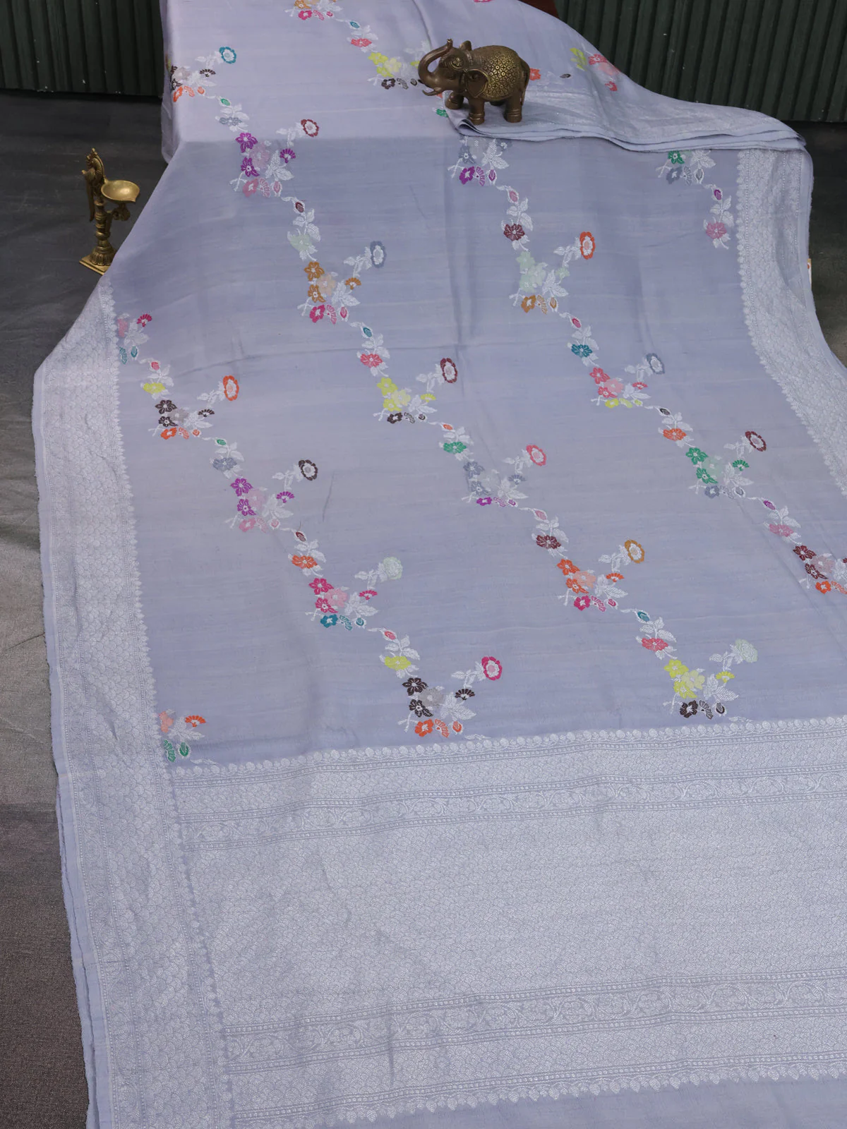 Grey Banarasi Khaddi Tussar Saree - Image 2