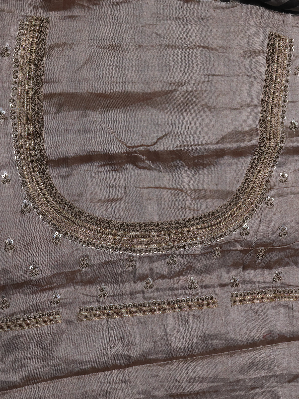 Grey-Black Tissue Silk Saree With Zardosi Work - Image 4