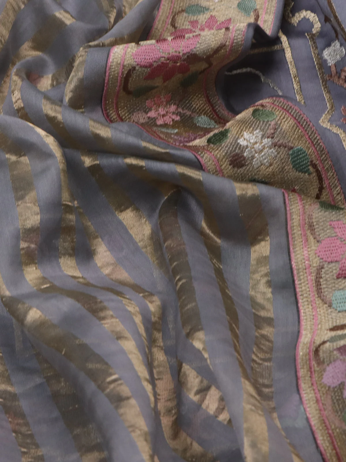 Grey-Chanderi Cotton Saree With Embroidery - Image 3