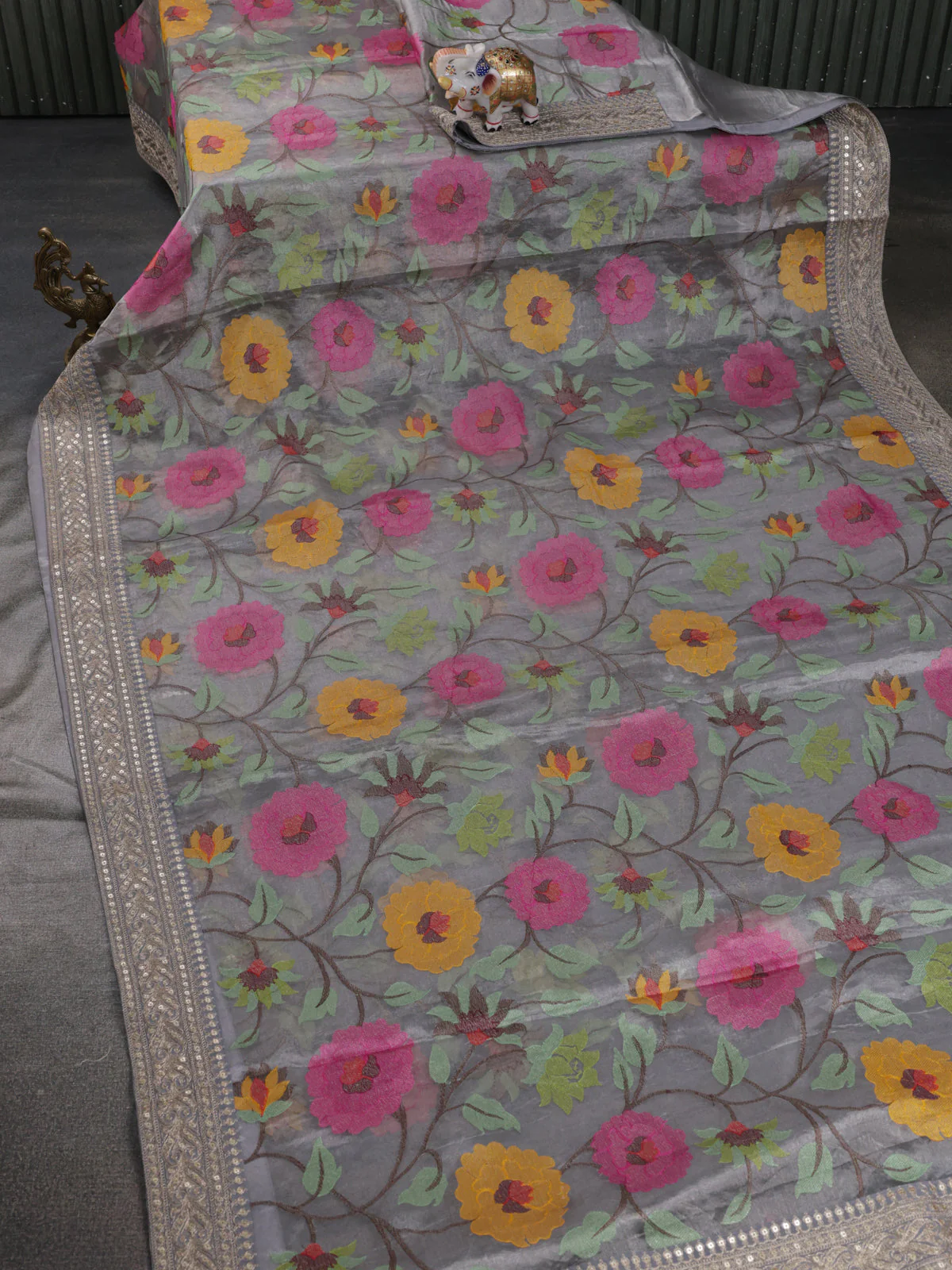 Grey Organza Tissue Saree With Allover Floral Embroidery & Sequin Work Border - Image 2
