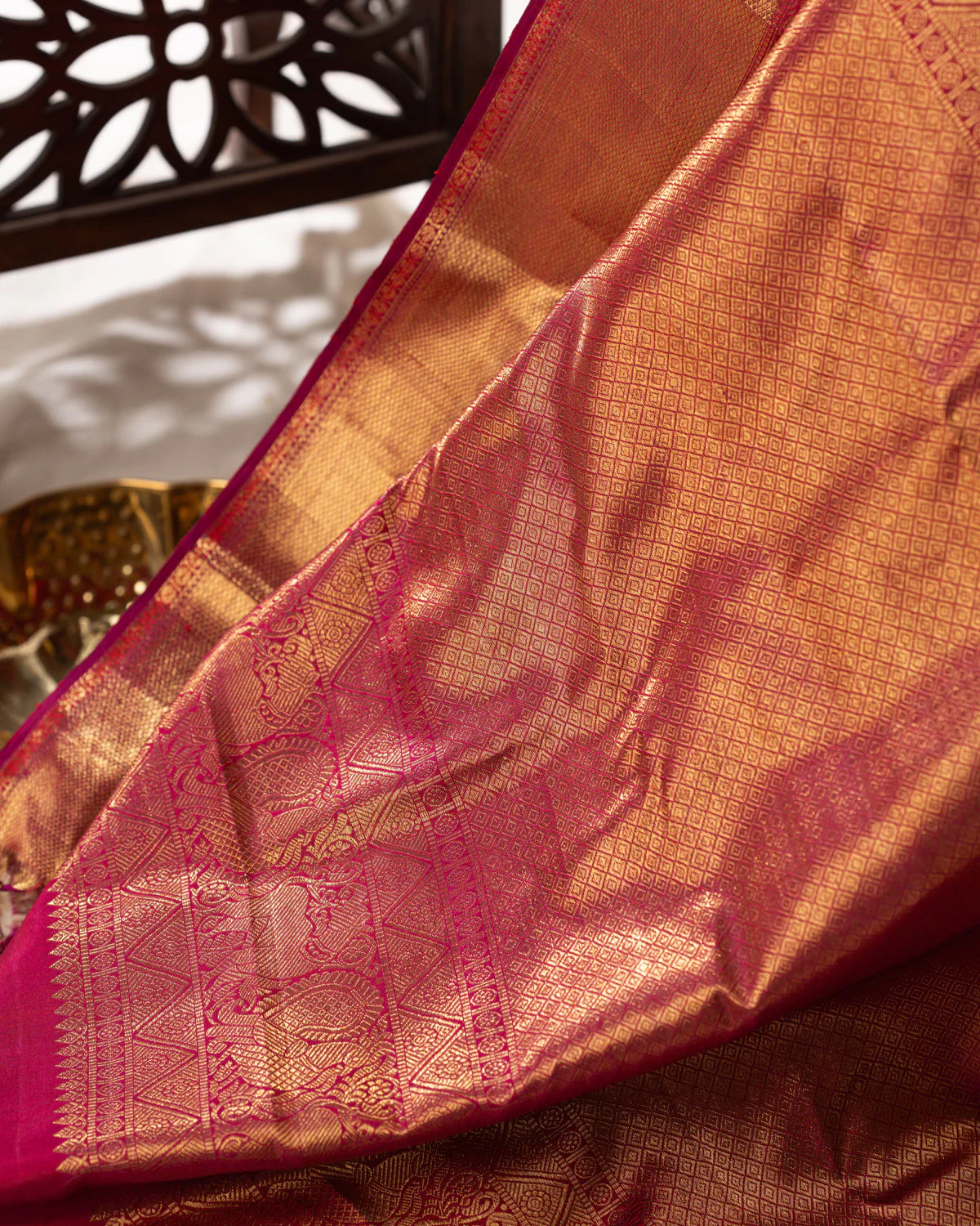 Pink Kanchipuram Silk Saree With Zari Weaves - Image 7