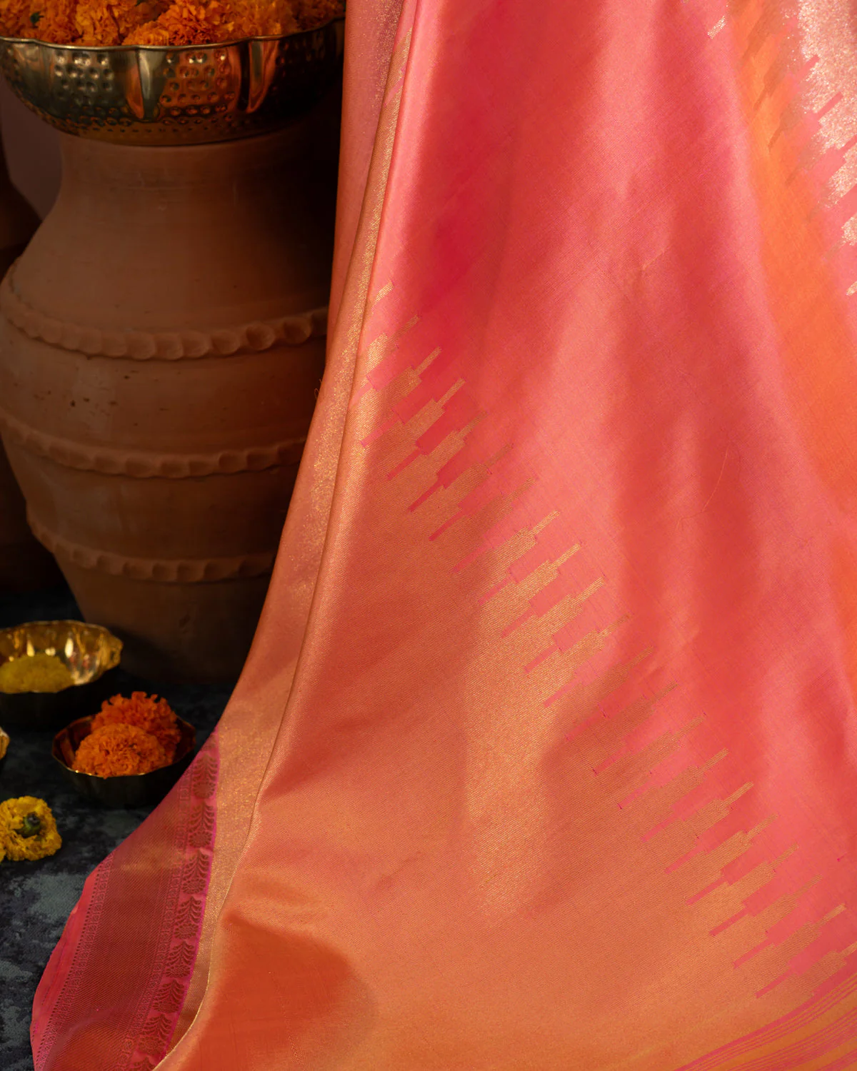 Dual Tone Pink Kanchipuram Silk Saree With Long Rich Temple Border - Image 6