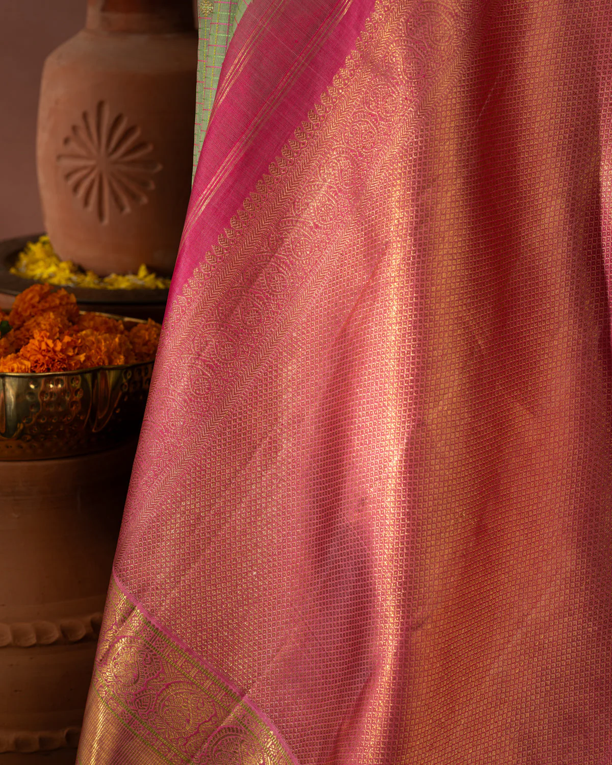 Pastel Green & Pink Kanchipuram Silk Saree With Checks & Buttas - Image 2