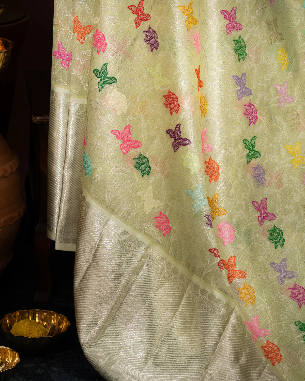Pastel Green Kanchipuram Kora Silk With Minakari Jaal Weaves - Image 4