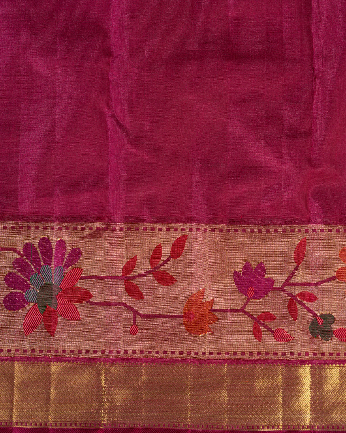 Light Pink Kanchipuram Silk Saree With Zari Weaves & Contrast Border - Image 9