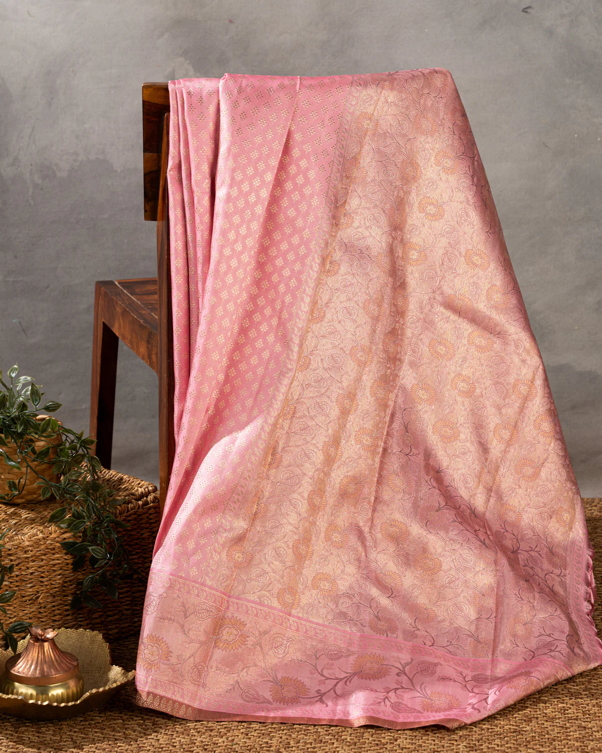 Light Pink Kanchipuram Silk Saree With Brocade Weaves - Image 4