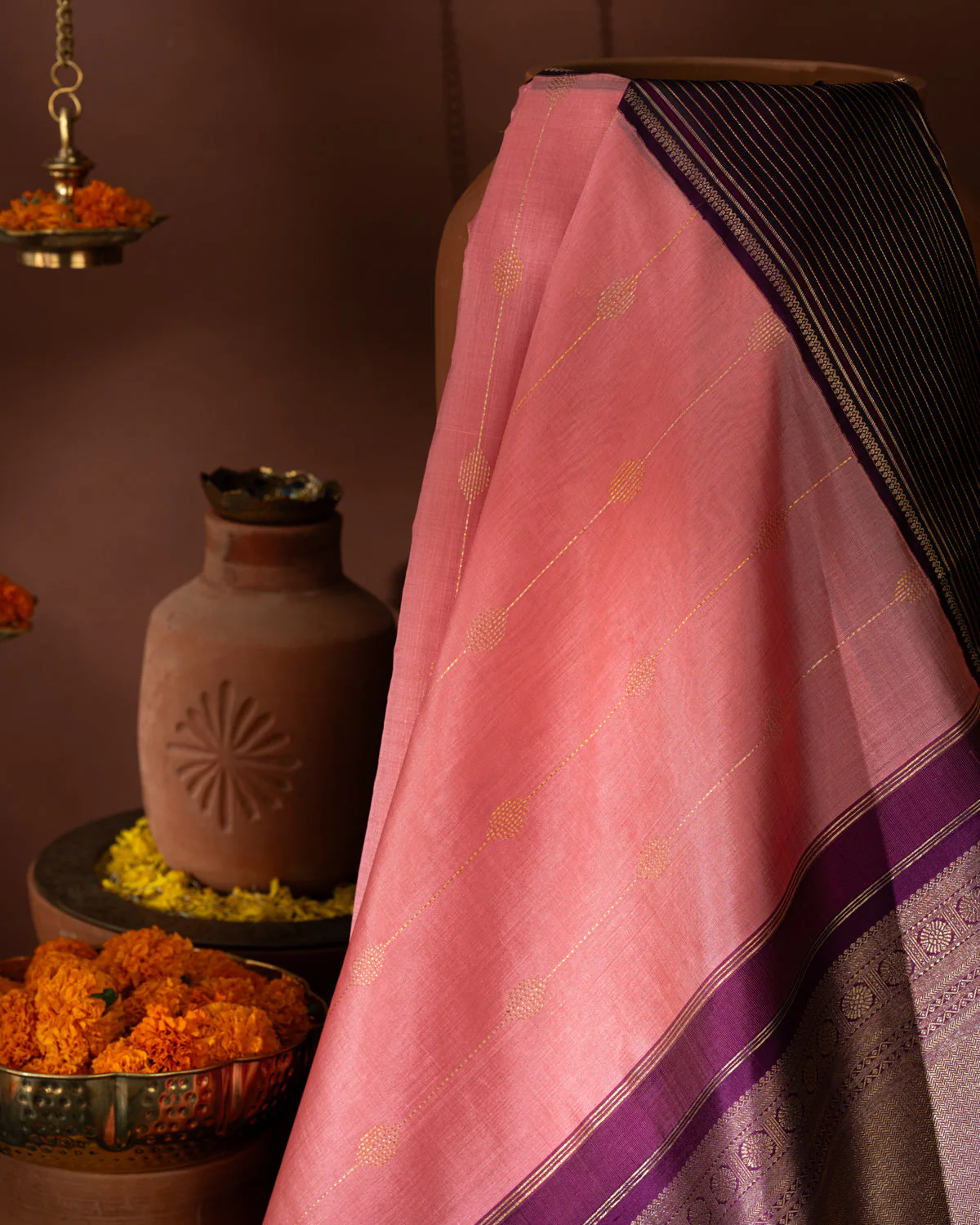 Peach Pink & Purple Kanchipuram Silk Saree With Zari Weaves In Contrast Pallu - Image 3