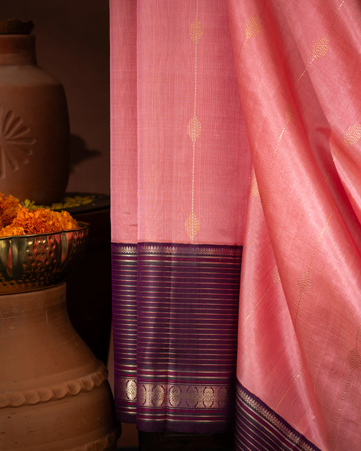 Peach Pink & Purple Kanchipuram Silk Saree With Zari Weaves In Contrast Pallu - Image 6