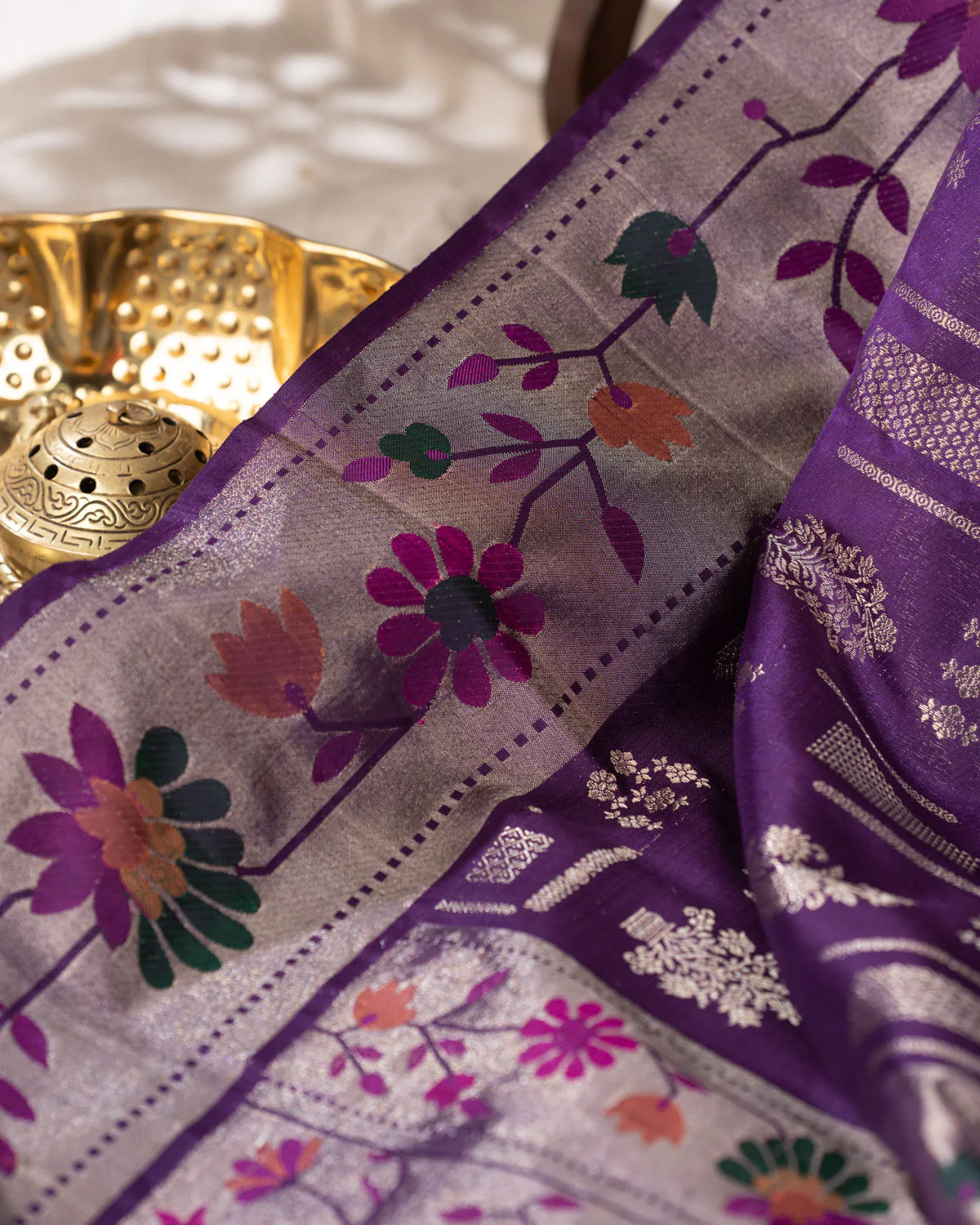 Violet Kanchipuram Silk Saree With Zari Weaves - Image 9