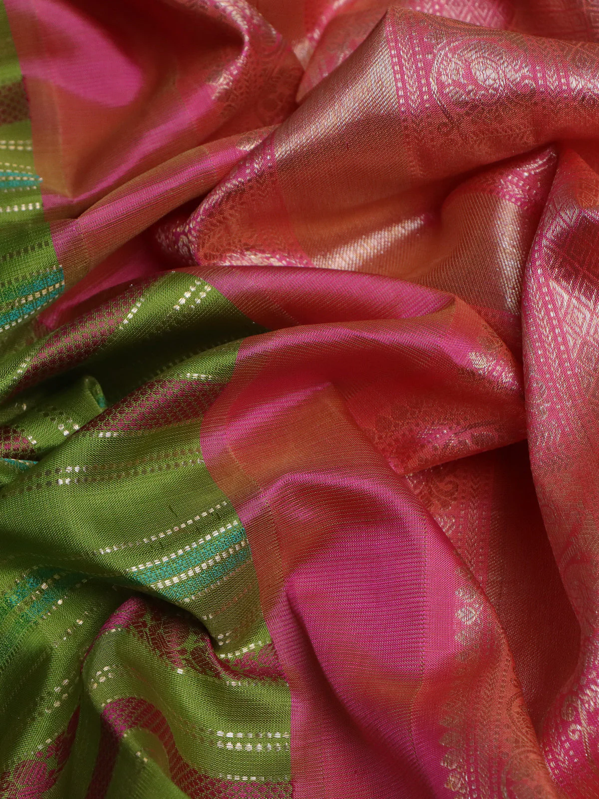 Light Green-Pink Kanchipuram Silk Saree - Image 3