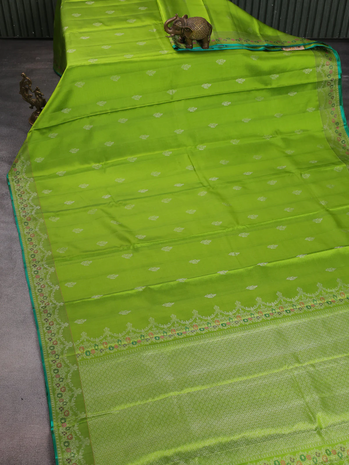 Light Green-Teal Green Pure Kanchipuram Silk Saree - Image 2